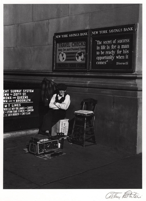 Shoeshine man, New York City