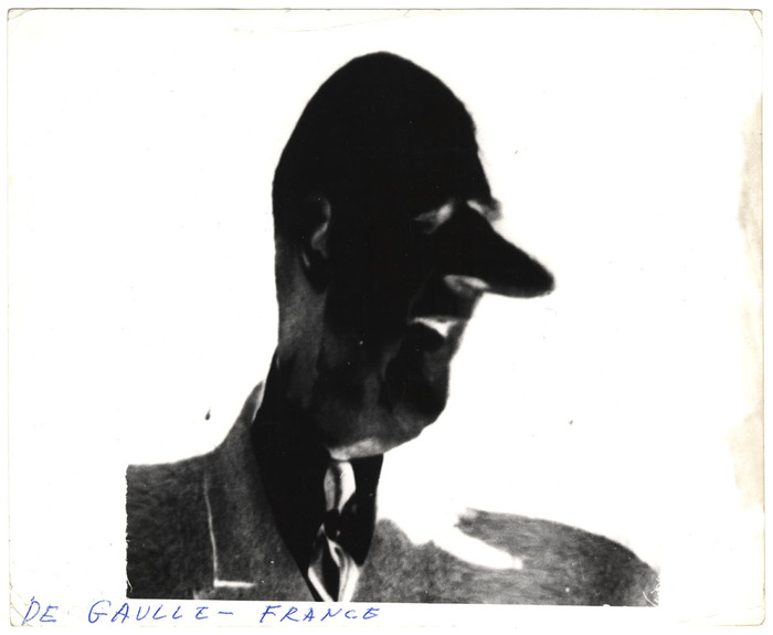 Charles De Gaulle (distortion)