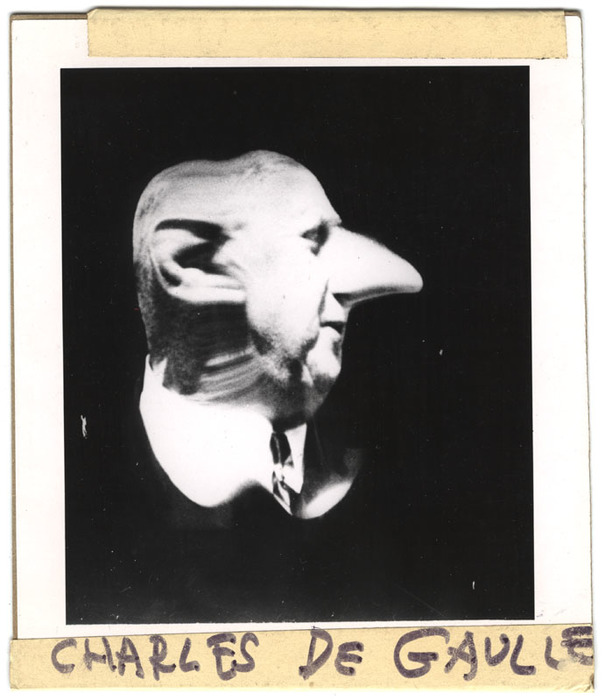 Charles De Gaulle (distortion)