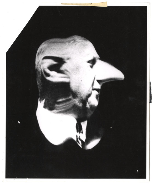 Charles De Gaulle (distortion)