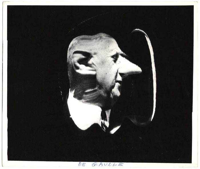 Charles De Gaulle (distortion)