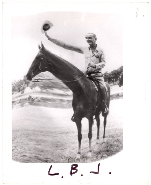 Lyndon Baines Johnson (distortion)