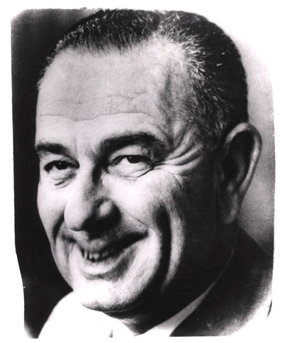 Lyndon Baines Johnson (distortion)
