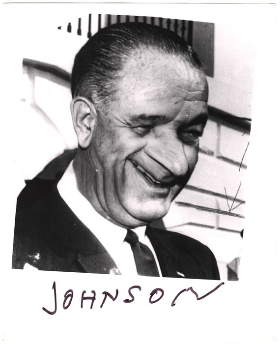 Lyndon Baines Johnson (distortion)