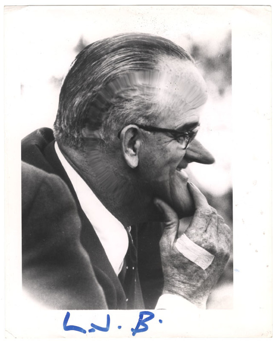 Lyndon Baines Johnson (distortion)