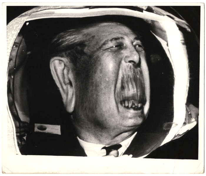Harold Macmillan (distortion)