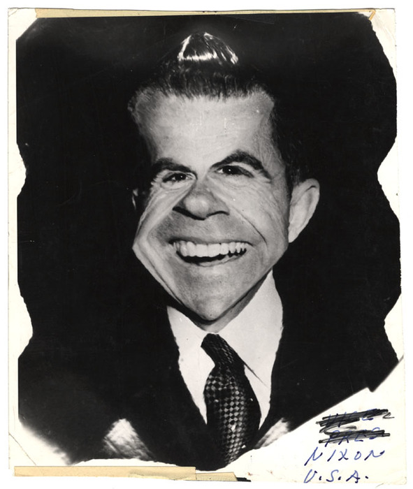 Richard Milhous Nixon (distortion)