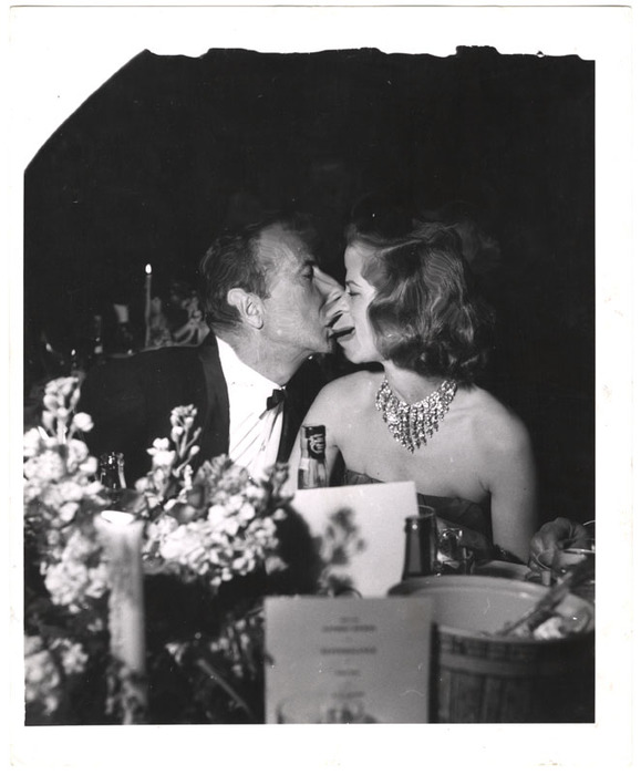 Humphrey Bogart and Lauren Bacall (distortion)