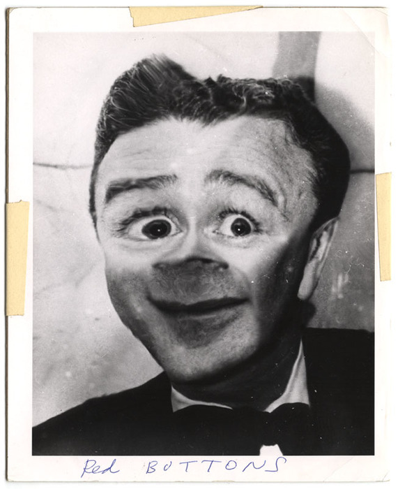 Red Buttons (distortion)