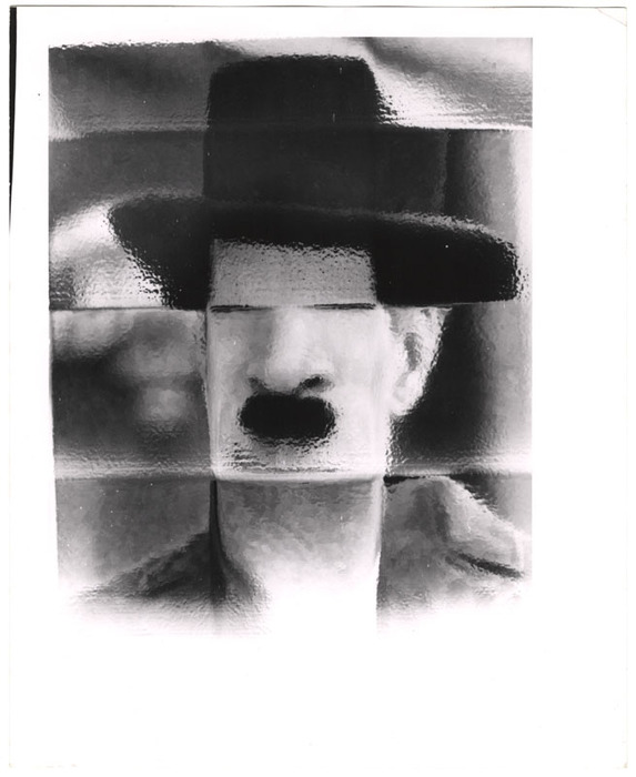 [Charlie Chaplin distortion]