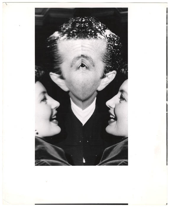 (Tony Curtis?) (distortion)