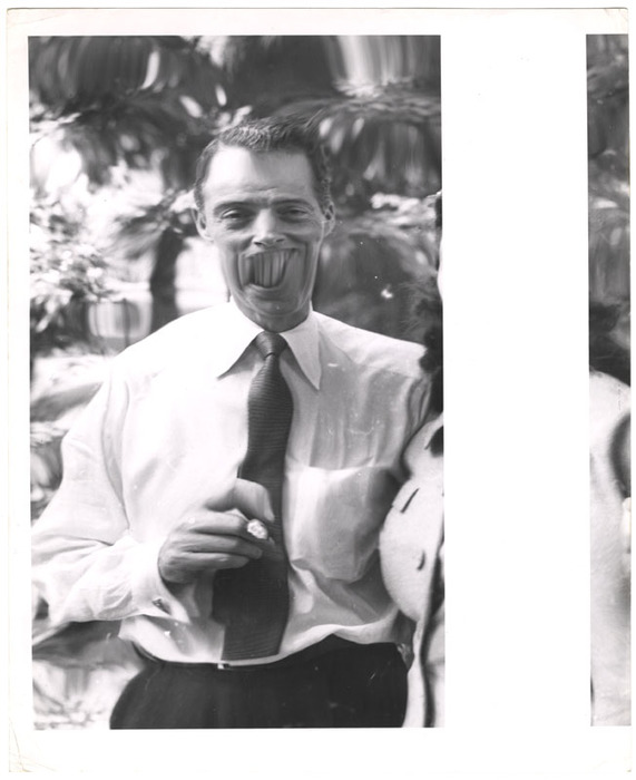 Joe DiMaggio (distortion)