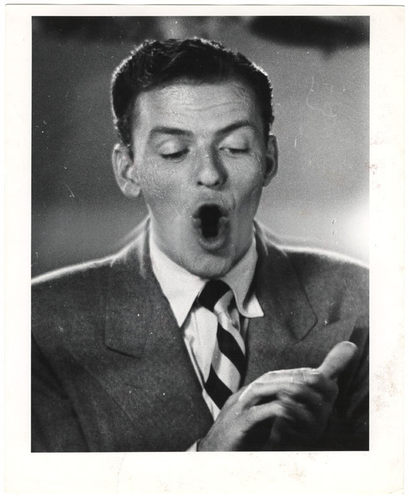 Frank Sinatra (distortion)