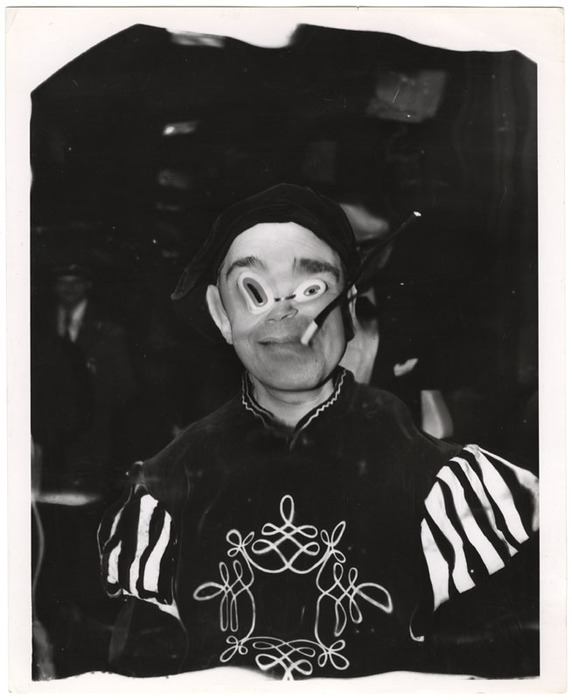 Costumed man (distortion)