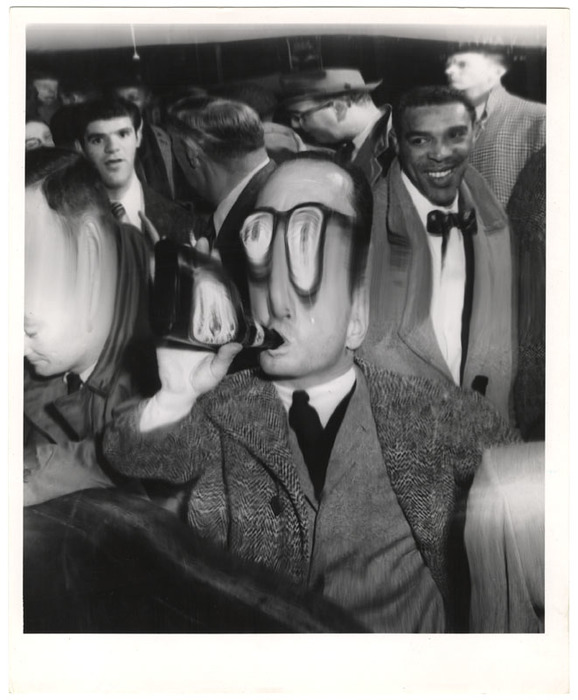 At San Remo's (distortion)