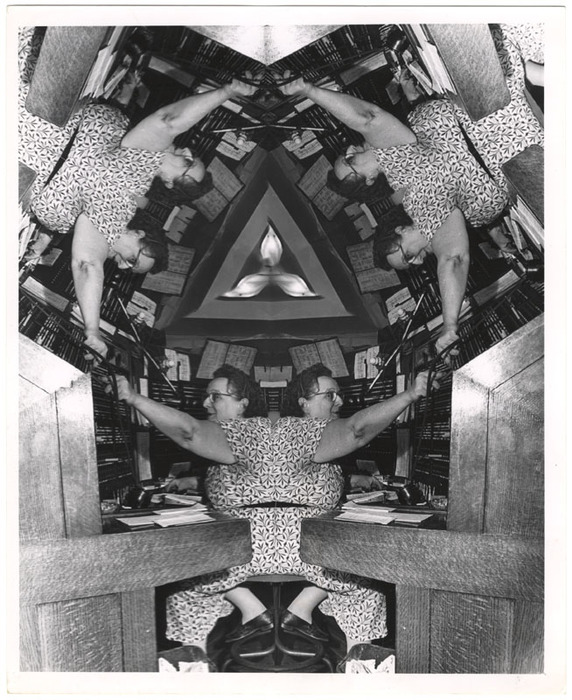 Telephone switch board operator (distortion)