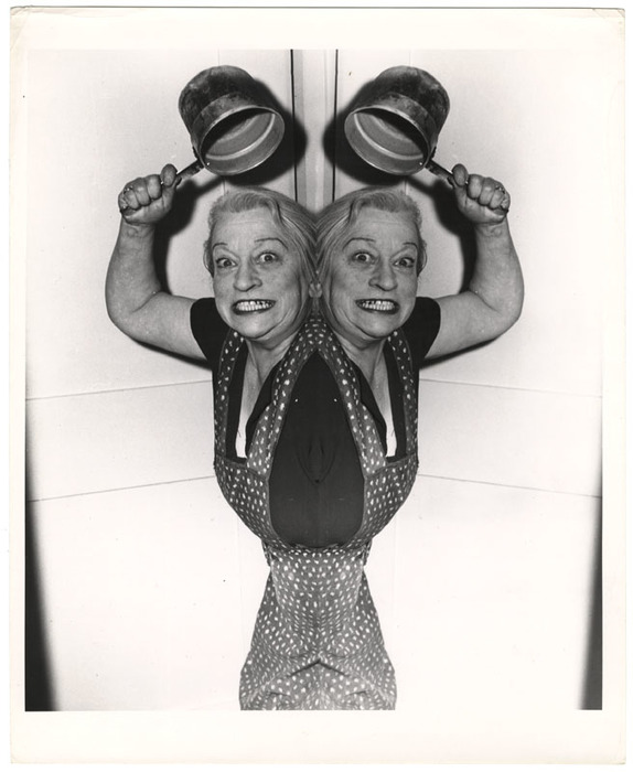 Woman with pot (distortion)