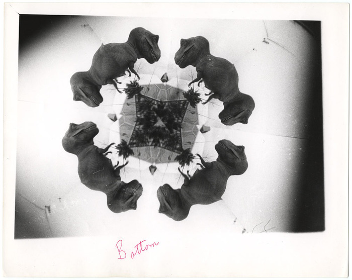 World's Fair Dinosaur (distortion)