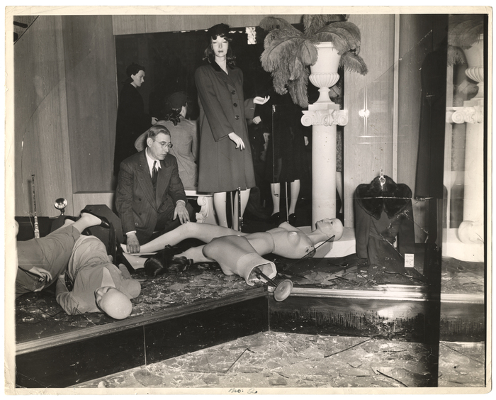 [Morris Goodovitch, owner of Arnold’s apparel shop, after burglary, New York]