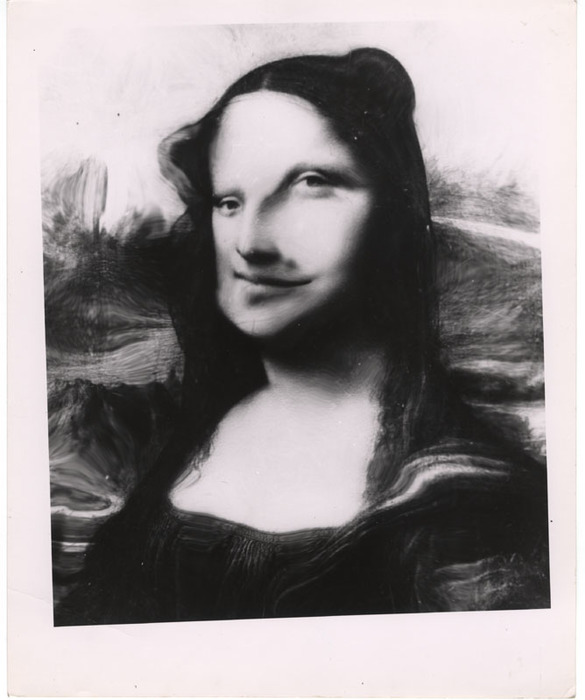 [Mona Lisa distortion]