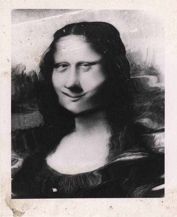 [Mona Lisa distortion]