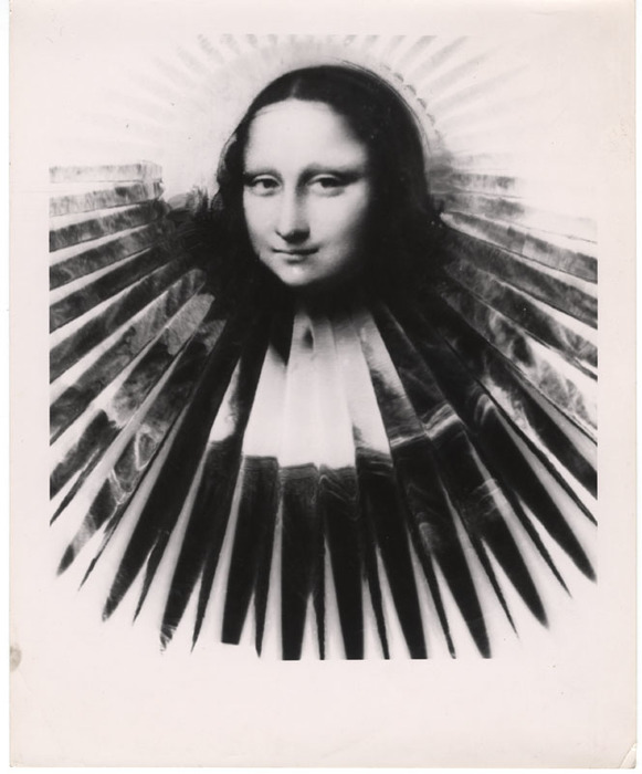 [Mona Lisa distortion]