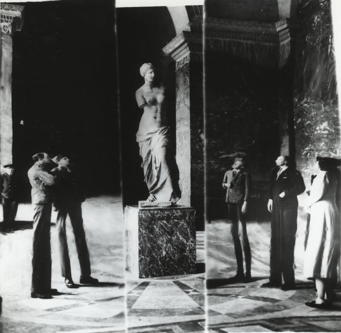 [Looking at Venus de Milo distortion]