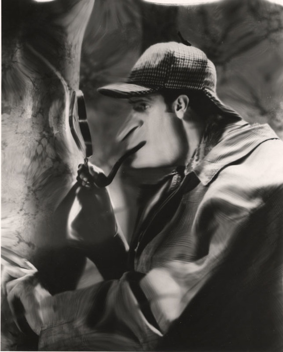 [Sherlock Holmes distortion]