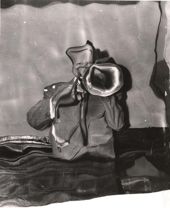 [Trombonist distortion]