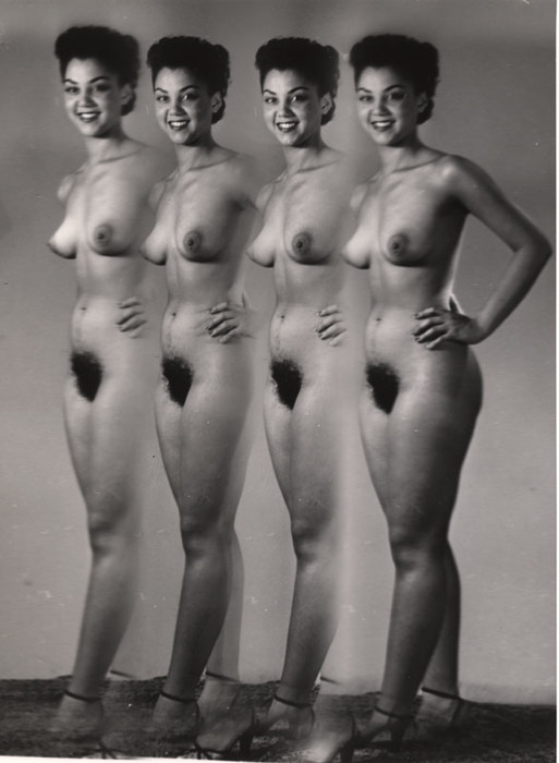 [Female nude distortion]