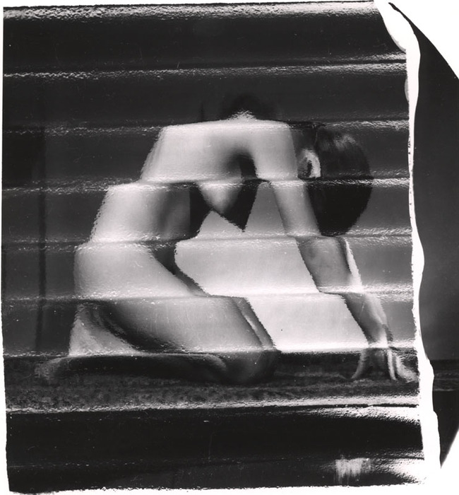 [Female nude distortion]