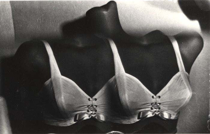 [Brassiere distortion]