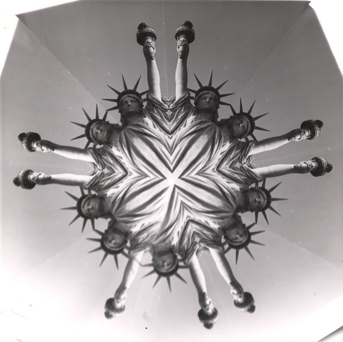 [Statue of Liberty distortion]