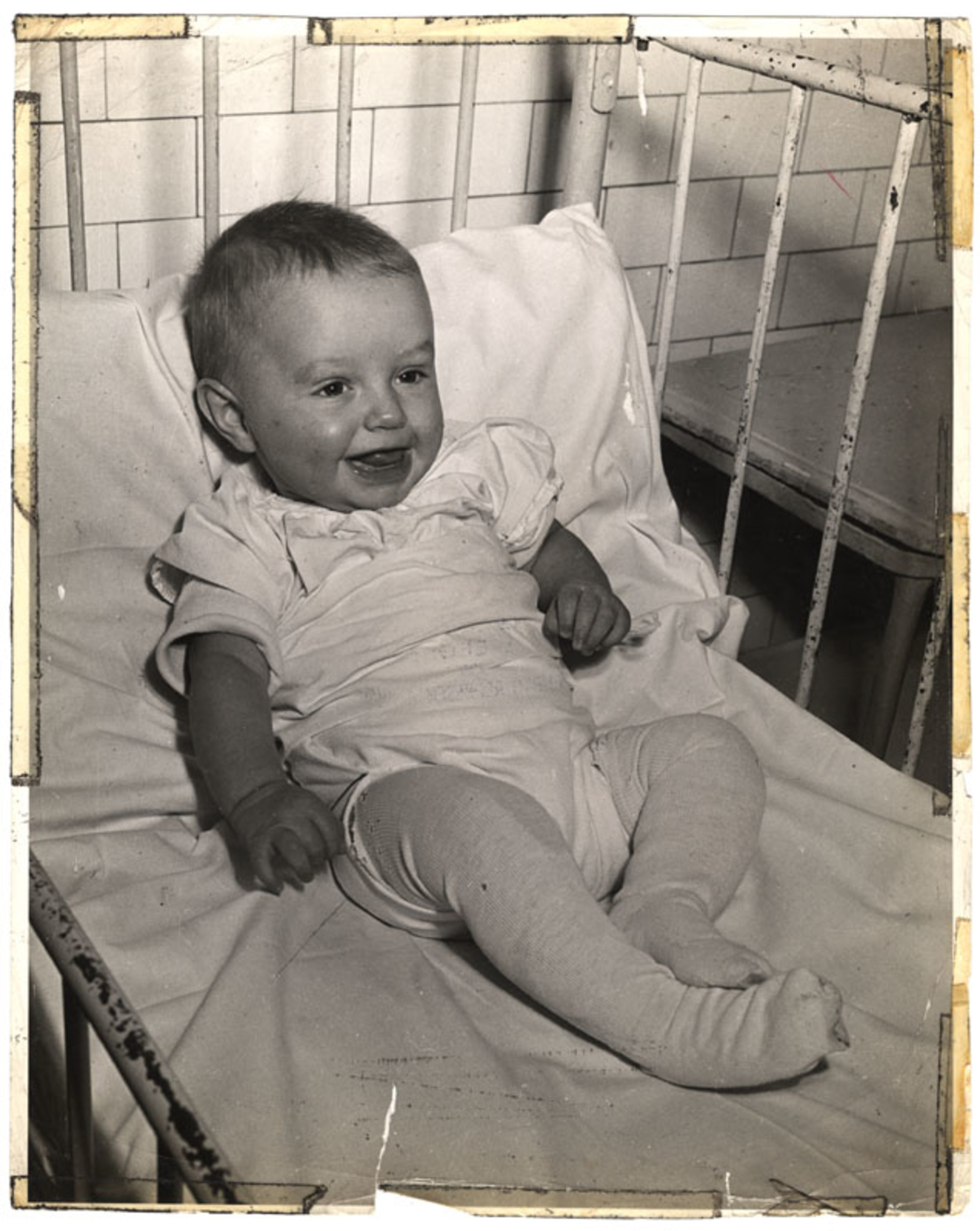 [Abandoned baby at New York Foundling Hospital] International Center