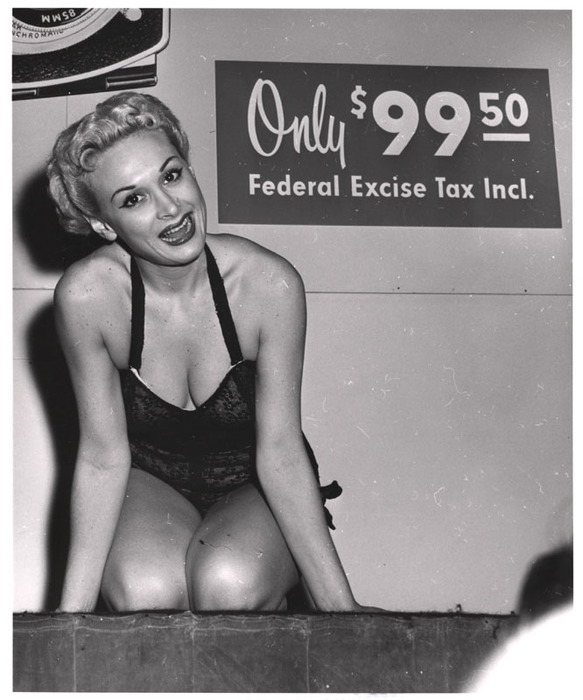 [Model at photography show]