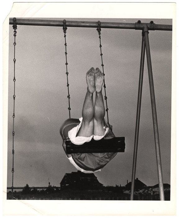 Model on swing