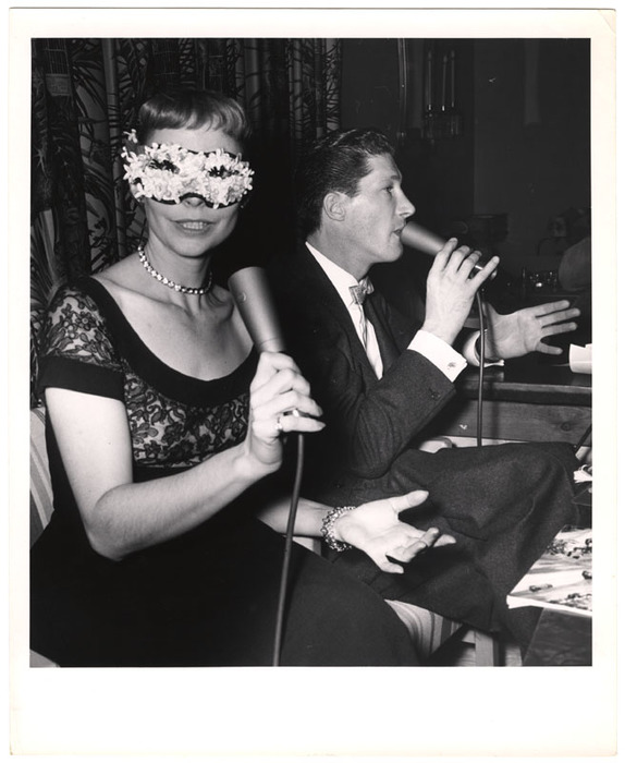 Nina Farewell and Barry Gray