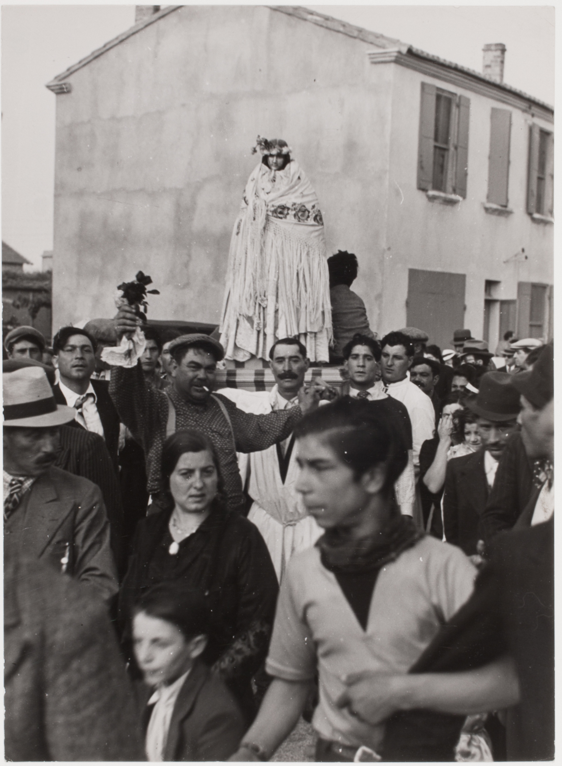 [Crowd during a religious ceremony, France] | International Center of ...