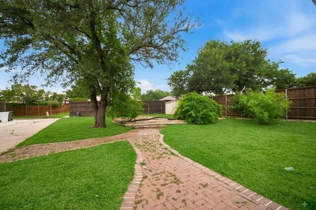 2705 Timberleaf, Drive Carrollton, TX photo 2