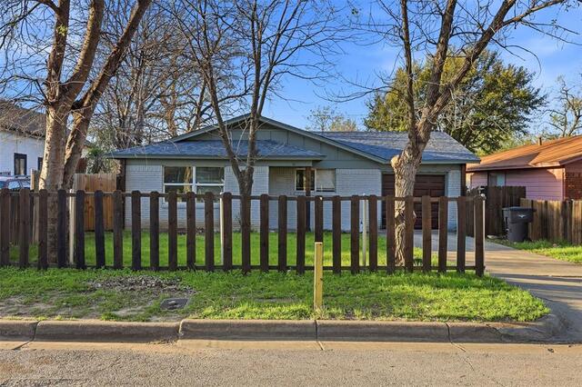 1044 E Cantey Street, Fort Worth, TX image