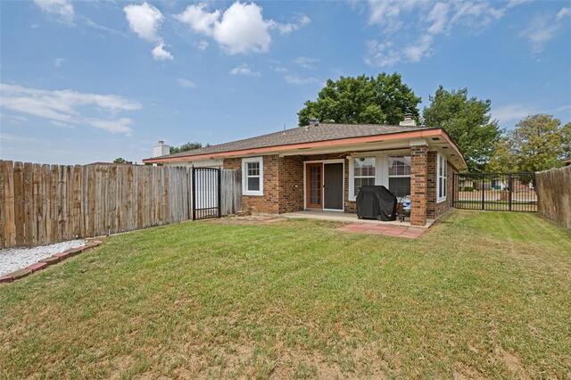 1730 Glencairn, Lane Lewisville, TX photo 17