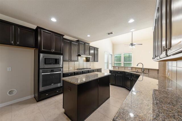 1704 Hickory Chase, Circle Keller, TX photo 19