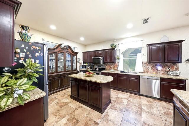 1717 Chase Oaks, Drive Keller, TX photo 3