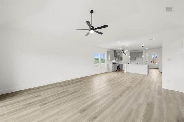 304 Sequoia, Lane Denton, TX photo 4
