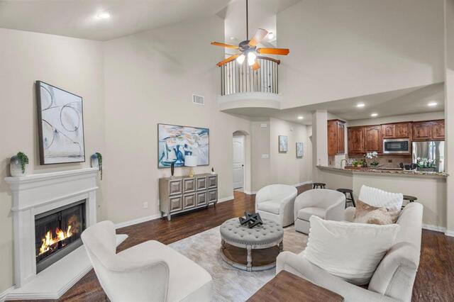 2800 Cole Castle, Drive Lewisville, TX photo 5