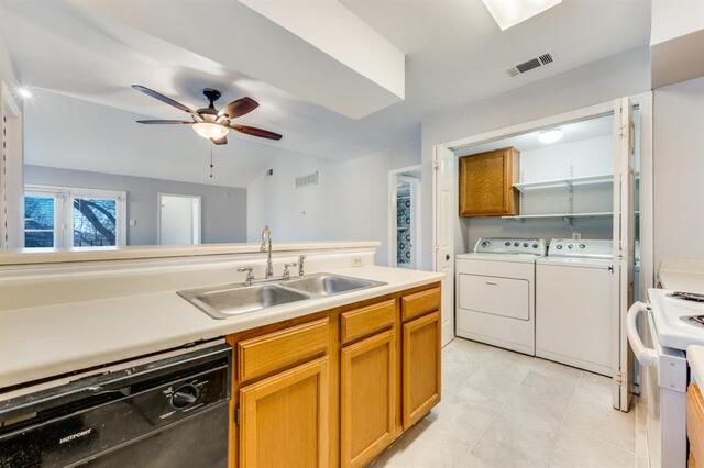 2835 Keller Springs, 502 Carrollton, TX photo 13