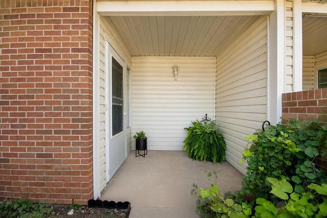 704 Creekwood, Drive Lewisville, TX photo 3