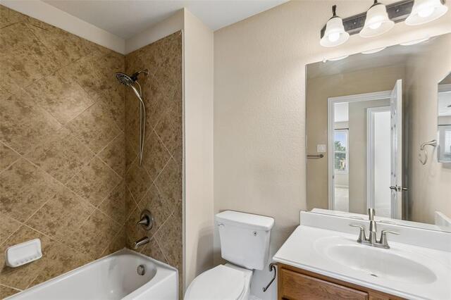 4313 Kestrel, Way Carrollton, TX photo 25