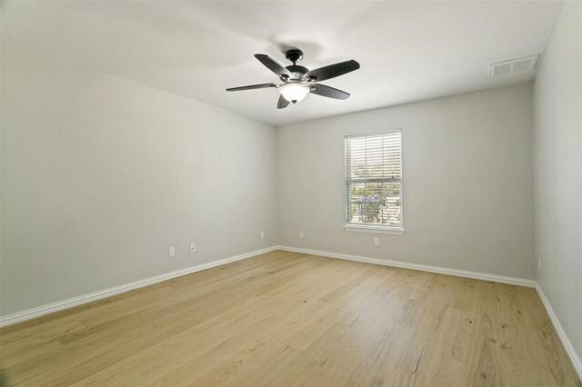 2124 Brentwood, Lane Carrollton, TX photo 18