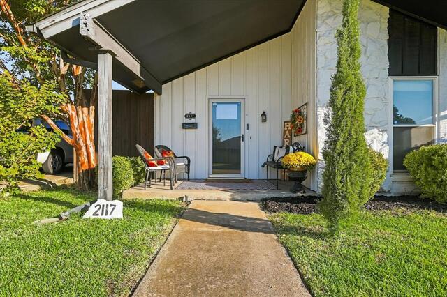 2117 Northmoor, Drive Carrollton, TX photo 4
